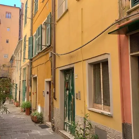 - Tiny Lovely Few Steps From The Water On A Traditional Narrow Street Lerici